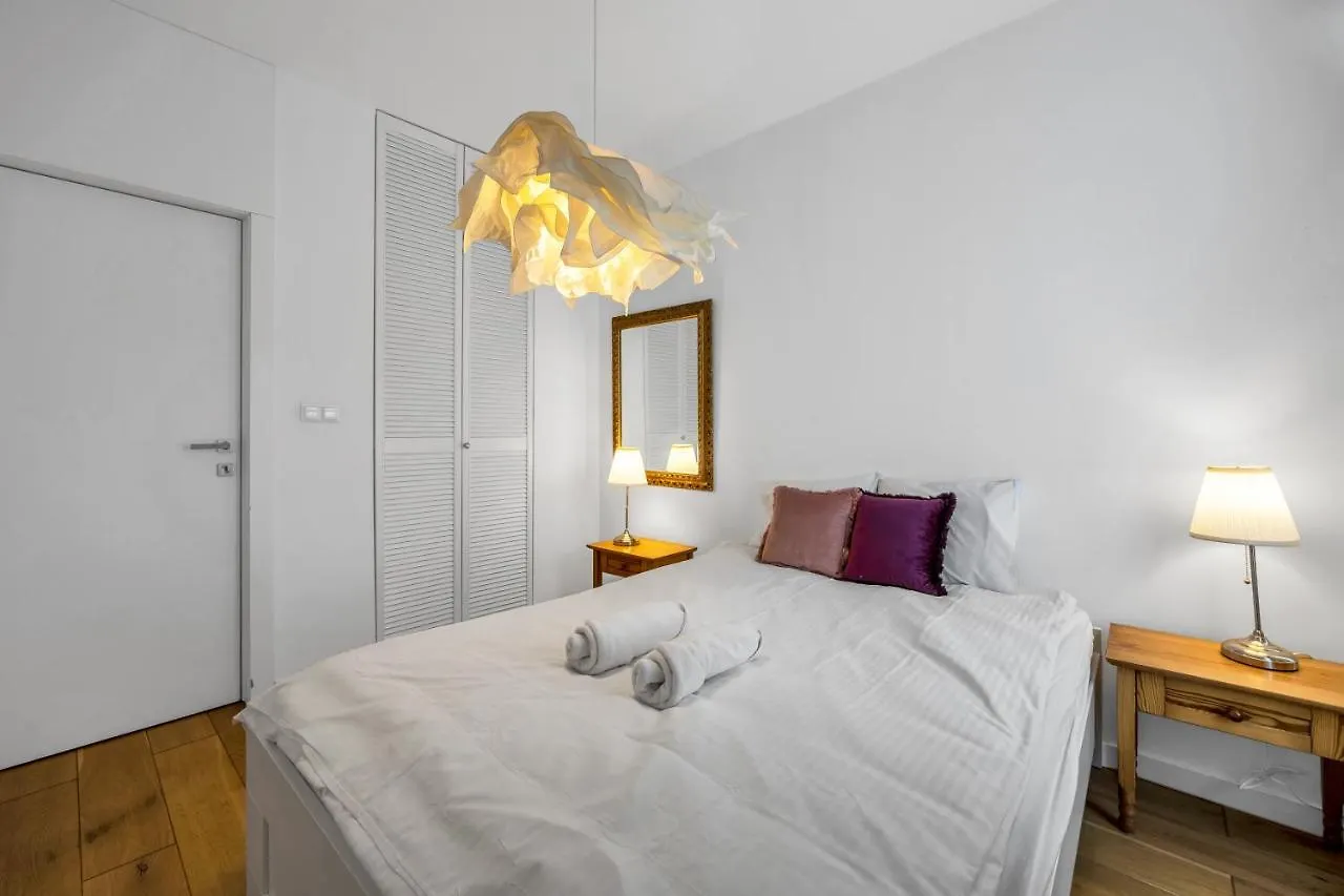 Apartment Spacious 2 Bedroom Ac Dalanowska 46 Warsaw