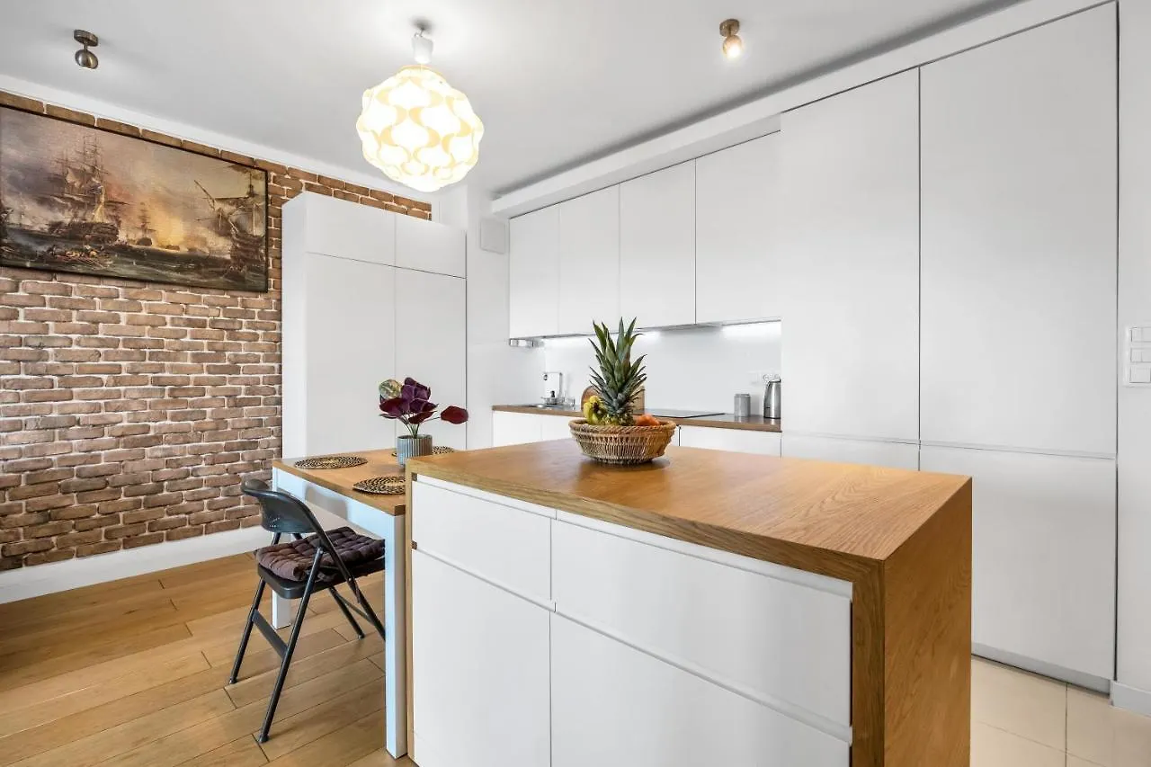 Spacious 2 Bedroom Ac Dalanowska 46 Warsaw 0*,  Poland